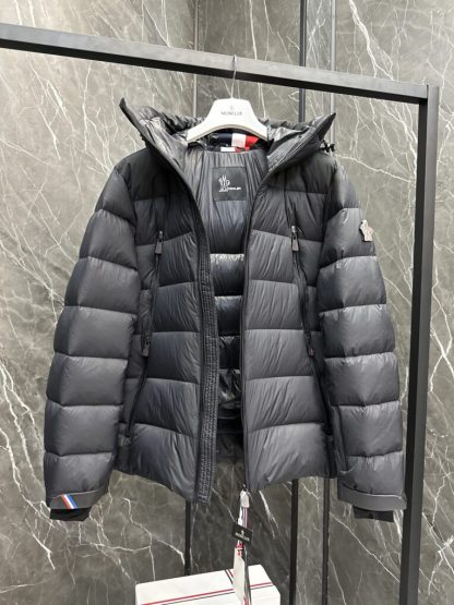 REPLICA MEN'S MONCLER CAMURAC SHORT DOWN JACKET #3777 - Image 8