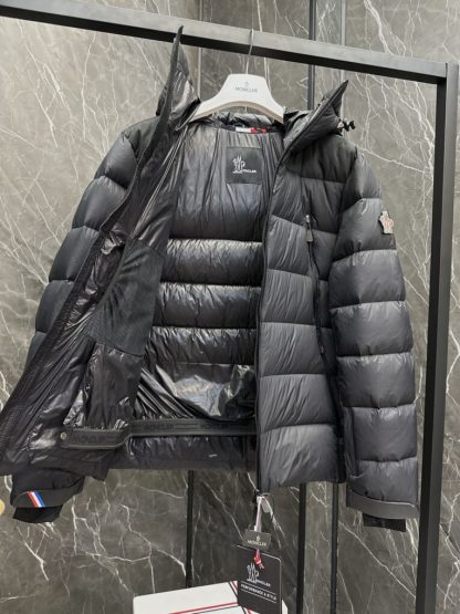 REPLICA MEN'S MONCLER CAMURAC SHORT DOWN JACKET #3777 - Image 9