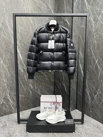 REPLICA MEN'S MONCLER BLACK MALJASSET SHORT DOWN JACKET #3769 - Image 4