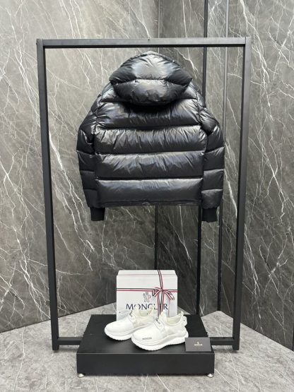 REPLICA MEN'S MONCLER BLACK MALJASSET SHORT DOWN JACKET #3769 - Image 7