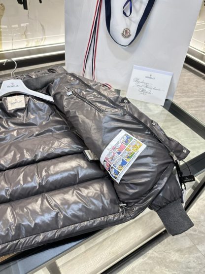 REPLICA MEN'S MONCLER DARK GRAY MALJASSET SHORT DOWN JACKET #3770 - Image 10
