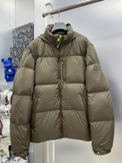 REPLICA MONCLER MEN'S BEIGE BESBRE SHORT DOWN JACKET #3763