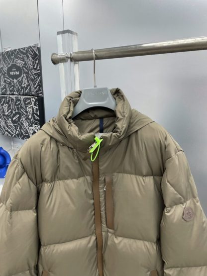 REPLICA MONCLER MEN'S BEIGE BESBRE SHORT DOWN JACKET #3763 - Image 12