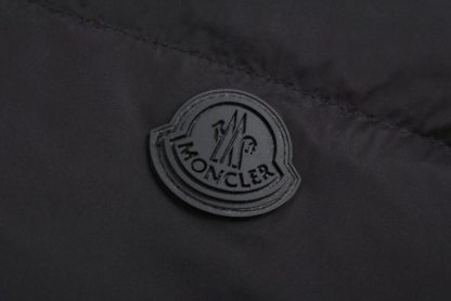 REPLICA MEN'S MONCLER MADEIRA HOODED SHORT DOWN JACKET #3772 - Image 3