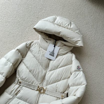 REPLICA MONCLER BROSSE DIAGONAL-QUILTED HOODED SHORT DOWN JACKET WHITE #3892 - Image 4