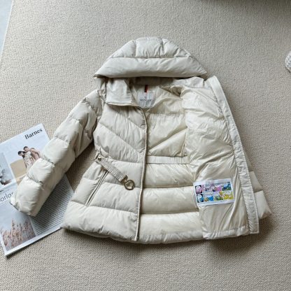 REPLICA MONCLER BROSSE DIAGONAL-QUILTED HOODED SHORT DOWN JACKET WHITE #3892 - Image 5