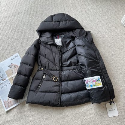 REPLICA MONCLER BROSSE DIAGONAL-QUILTED HOODED SHORT DOWN JACKET #3891 - Image 4