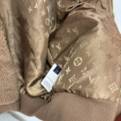  Louis Vuitton Men's Leather Patch Fleece Blouson Beige Sable 1AFXTM #3908 - Image 5