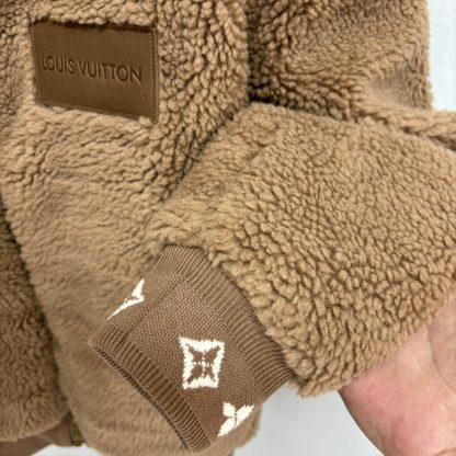  Louis Vuitton Men's Leather Patch Fleece Blouson Beige Sable 1AFXTM #3908 - Image 6