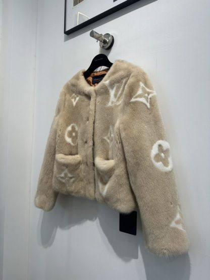  Louis Vuitton Women's Collarless Monogram Mink Jacket 1AFTI7 #3783 - Image 9