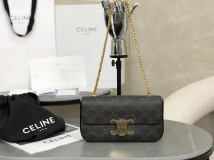 REPLICA CELINE CHAIN SHOULDER BAG CLAUDE IN TRIOMPHE CANVAS #3936