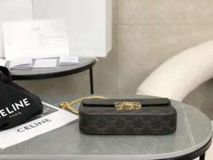 REPLICA CELINE CHAIN SHOULDER BAG CLAUDE IN TRIOMPHE CANVAS #3936 - Image 2