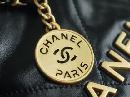 REPLICA CHANEL 22 MINI HANDBAG CALFSKIN BLACK 2025 #4039 - Image 16