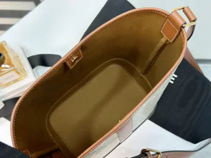 REPLICA CELINE SMALL BUCKET IN TRIOMPHE CANVAS AND CALFSKIN 191442 GREGE #3962 - Image 8