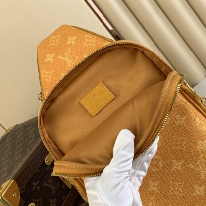  Louis Vuitton Men's 57th Street NYC Avenue Slingbag M12869 #4101 - Image 2