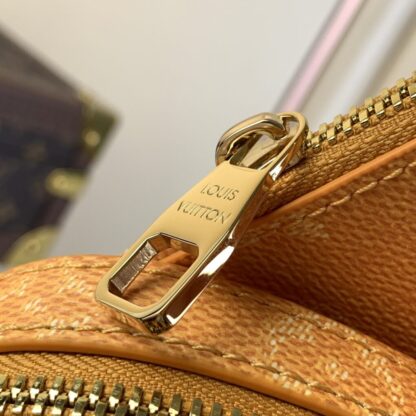  Louis Vuitton Men's 57th Street NYC Avenue Slingbag M12869 #4101 - Image 7