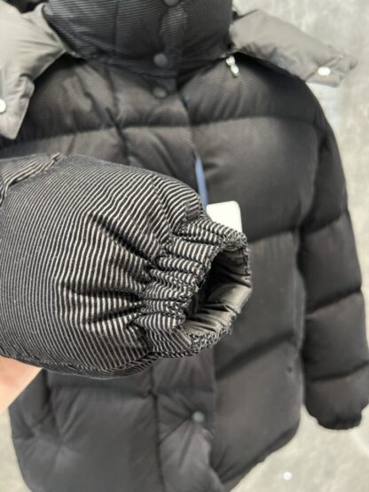 REPLICA MONCLER WOMEN'S ETTORE HOODED TEXTURED SHORT DOWN JACKET BLACK #4132 - Image 8