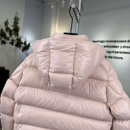 REPLICA MONCLER MAIRE HOODED SHORT DOWN JACKET FOR WOMEN PINK #3989 - Image 4