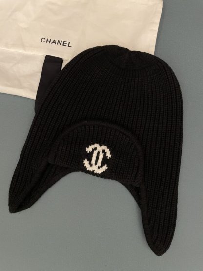  CHANEL Wool Skiing Hat Black & White 2025 #4086 - Image 3