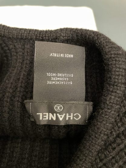  CHANEL Wool Skiing Hat Black & White 2025 #4086 - Image 6
