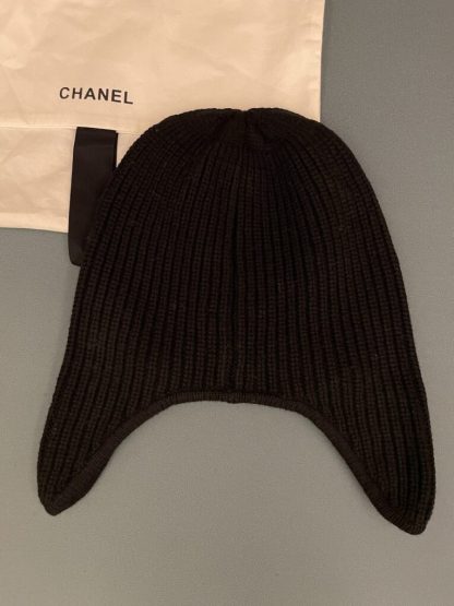  CHANEL Wool Skiing Hat Black & White 2025 #4086 - Image 5