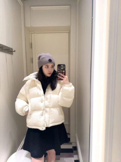 REPLICA MONCLER WOMEN'S ETTORE HOODED TEXTURED SHORT DOWN JACKET WHITE #4133 - Image 12