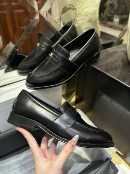 REPLICA CELINE MALAQUAIS TRIOMPHE LOAFER IN POLISHED BULL #3927 - Image 8