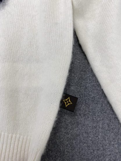  Louis Vuitton Brushed Knit Jumper 1AGHCT White #3988 - Image 17
