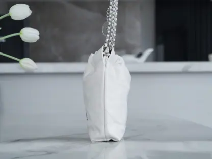 REPLICA CHANEL 22 MINI HANDBAG CALFSKIN WHITE & SLIVER HARDWARE 2025 #4042 - Image 5