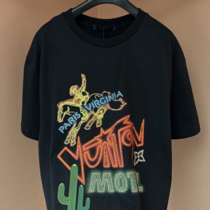  Louis Vuitton Men's Graphic Embellished Cotton T-Shirt #4118 - Image 5