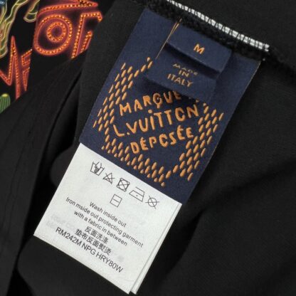  Louis Vuitton Men's Graphic Embellished Cotton T-Shirt #4118 - Image 6