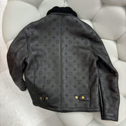  Louis Vuitton Shearling Embossed Monogram Jacket 1AAU2D #4010 - Image 8