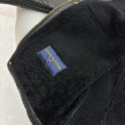  Louis Vuitton Shearling Embossed Monogram Jacket 1AAU2D #4010 - Image 4
