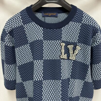  Louis Vuitton Men's Damier Short-Sleeved Crewneck With LV Crystal Patch T-Shirt #4114 - Image 8