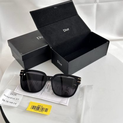  Dior DiorSignature S7F Eyeswear Black Square Sunglasses #4019 - Image 8
