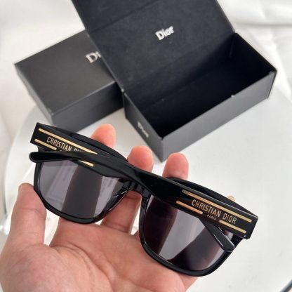  Dior DiorSignature S7F Eyeswear Black Square Sunglasses #4019 - Image 4