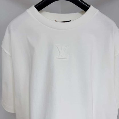  Louis Vuitton Men's Embossed LV T-Shirt White 1AHCNV #4167 - Image 8